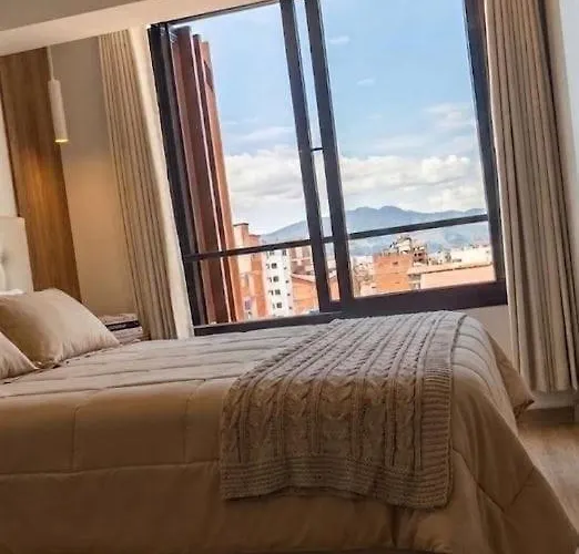 Modern Loft With A View In - 8 Minutes From The Center